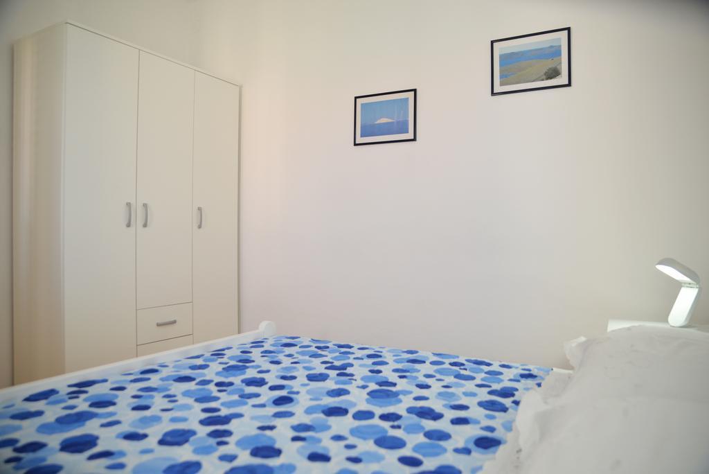 Apartment Mladenka Murter Room photo